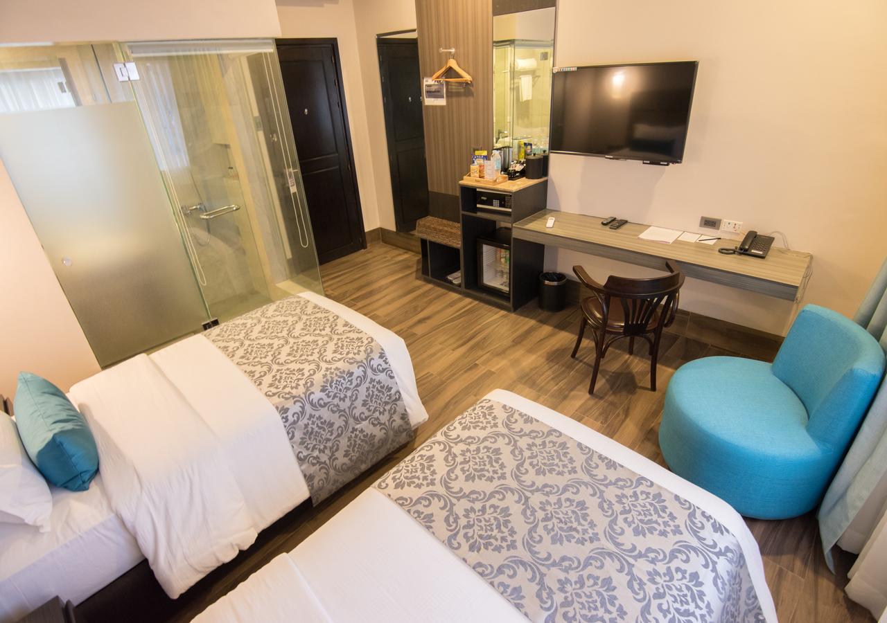 Goldberry Lite Hotel Iloilo City Dış mekan fotoğraf