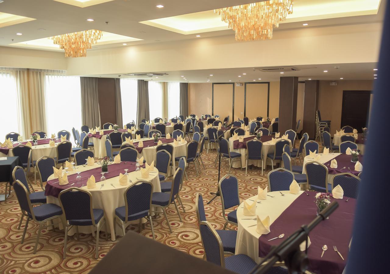 Goldberry Lite Hotel Iloilo City Dış mekan fotoğraf